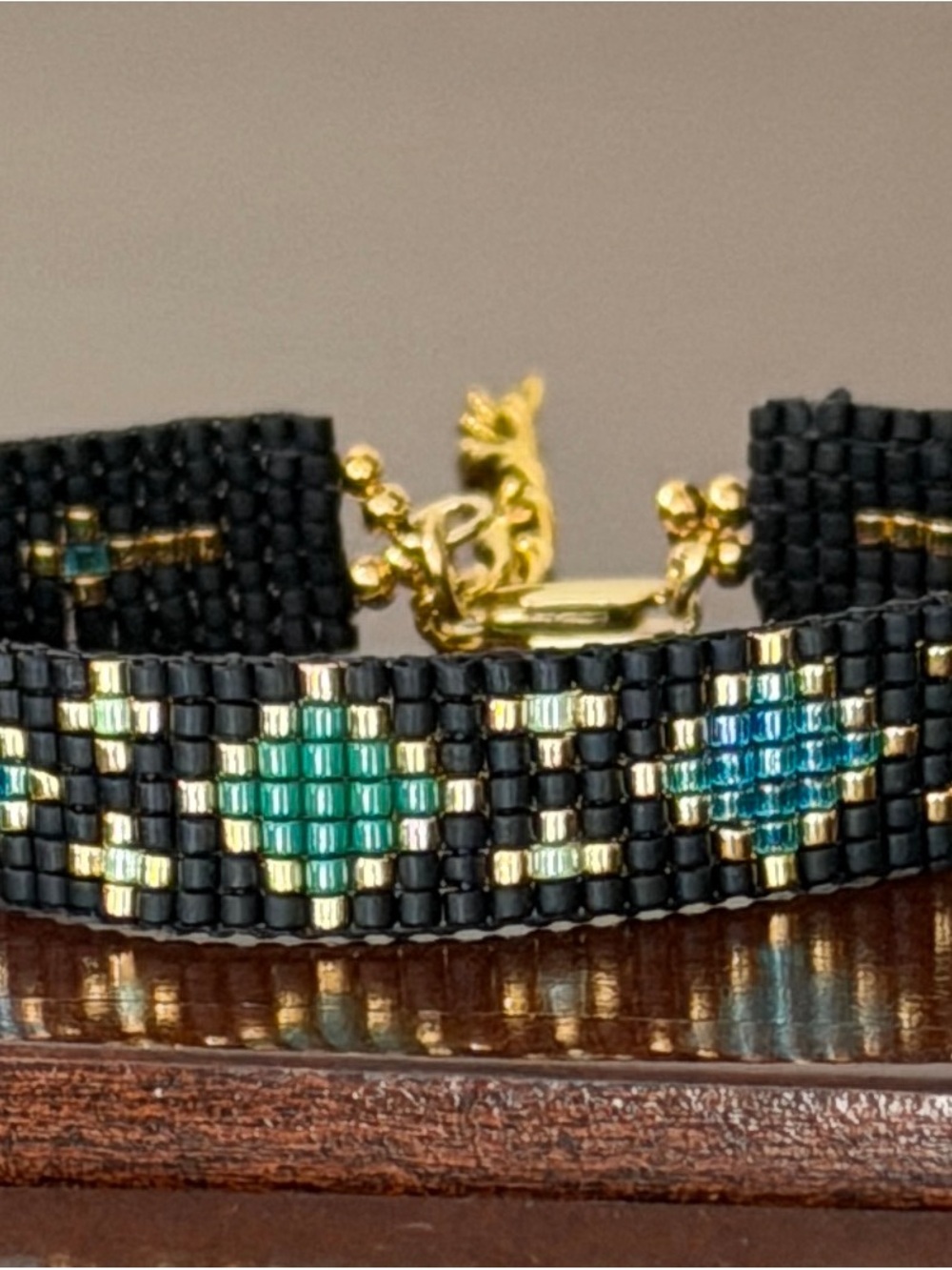 Black, Gold, Teal and Aqua Seed Beaded Bracelet / Handmade / Gold Plated - Picture 6 of 6